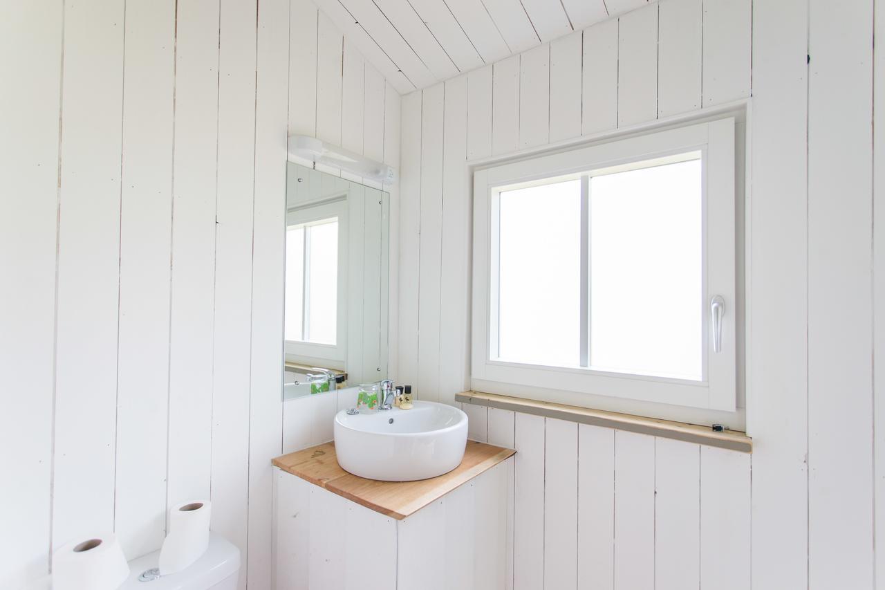 Отель The Holford Arms Chalets And Glamping Дидмартон Экстерьер фото